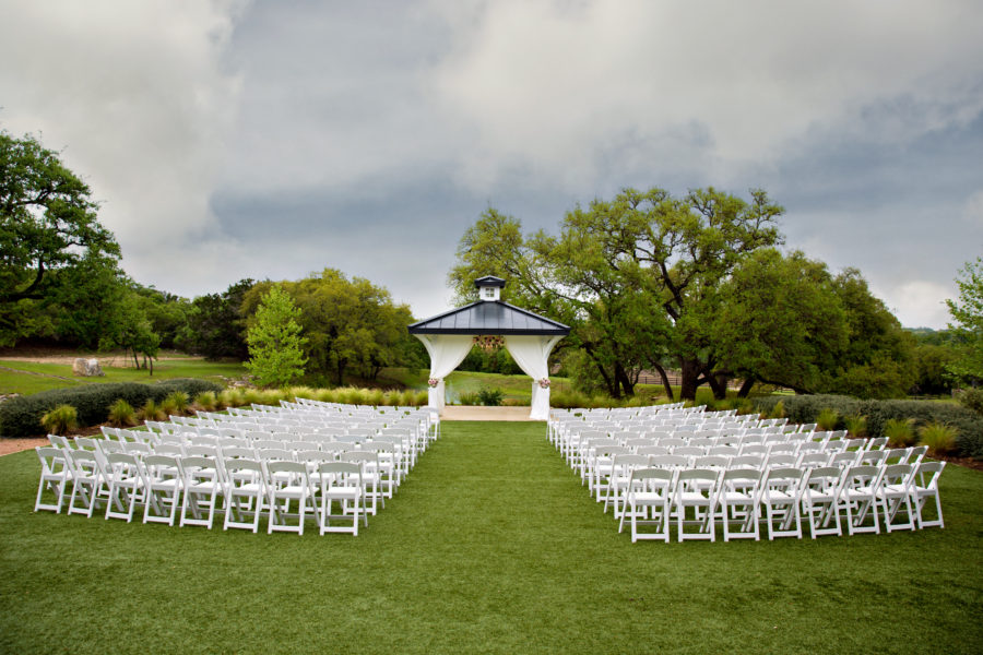 The Kendall Point outdoor wedding ceremony site. 
