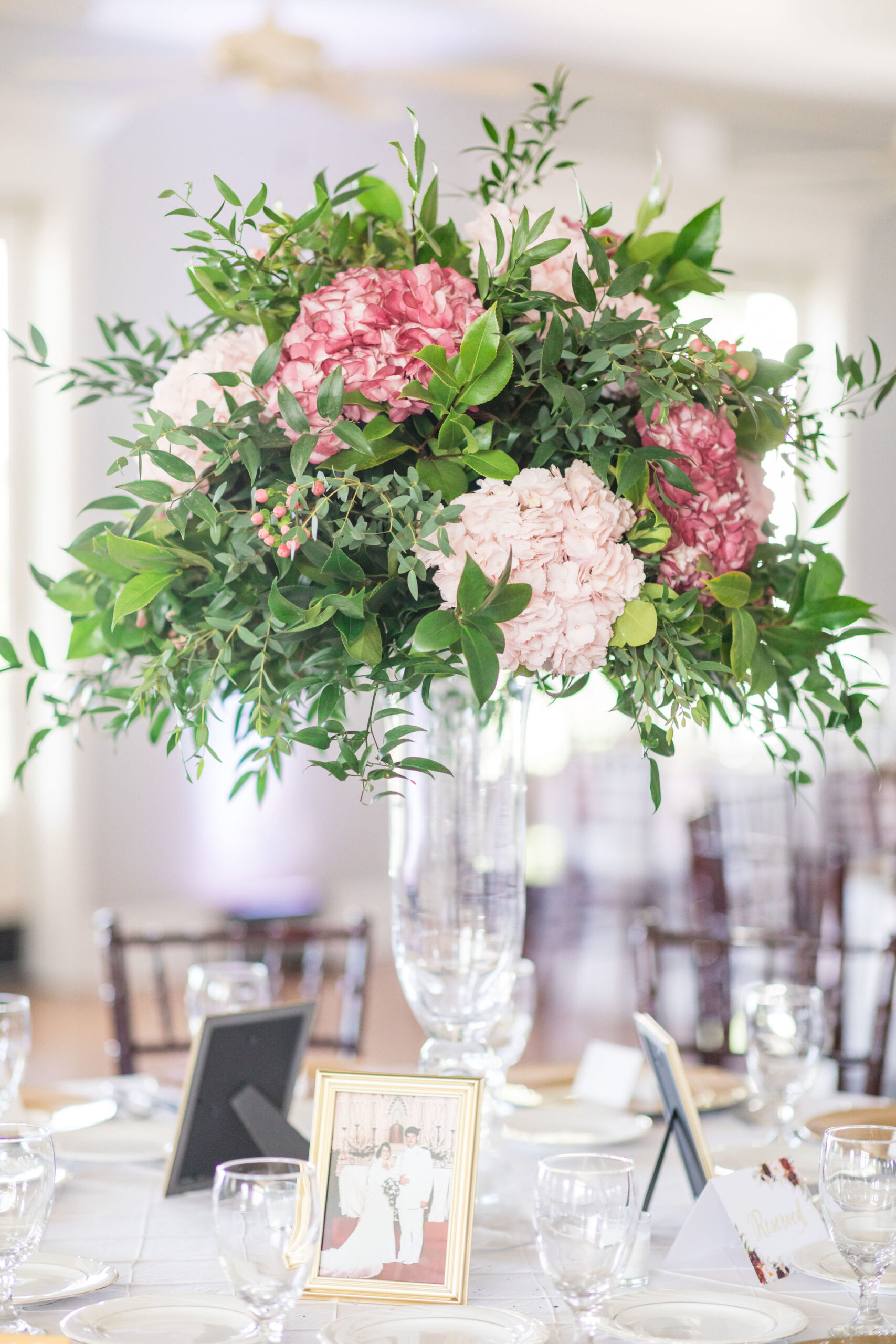 burgundy and blush floral arrangement centerpieces