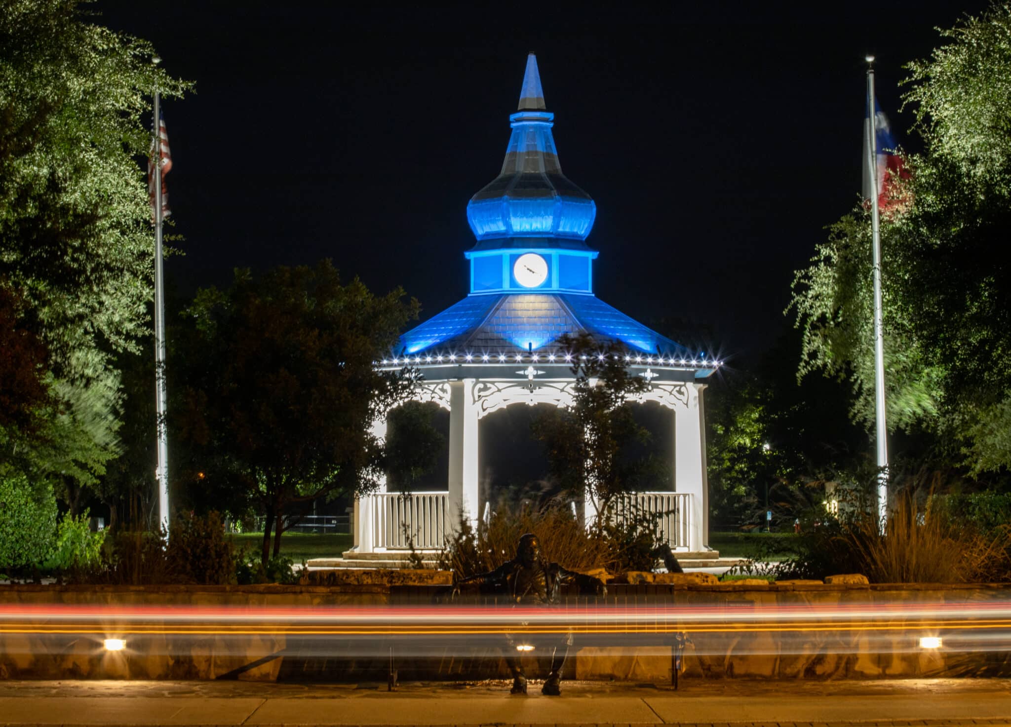 Boerne Plaza Park at nighttime